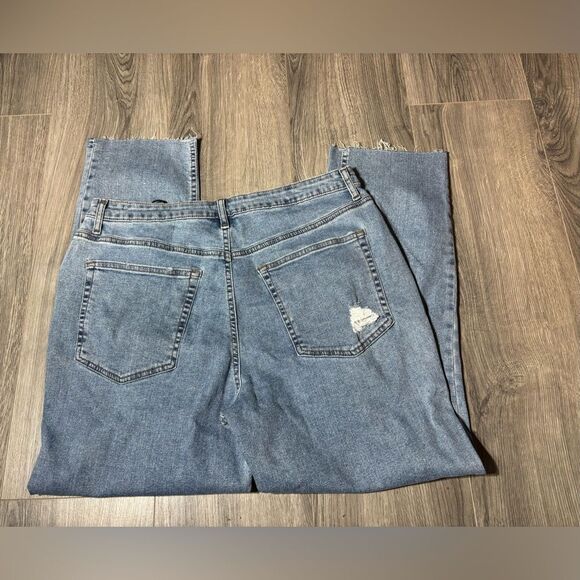 New! No Boundaries Relaxed Fit Stretch Denim Super High Rise Straight Distressed - Picture 3 of 8